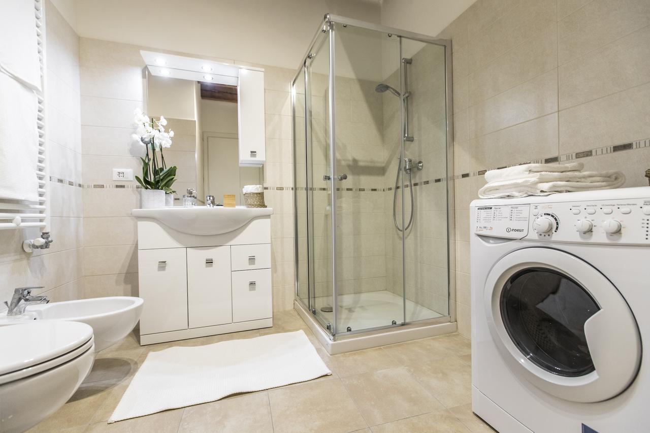 Ca Rezzonico Apartment R&R Venesia Bagian luar foto
